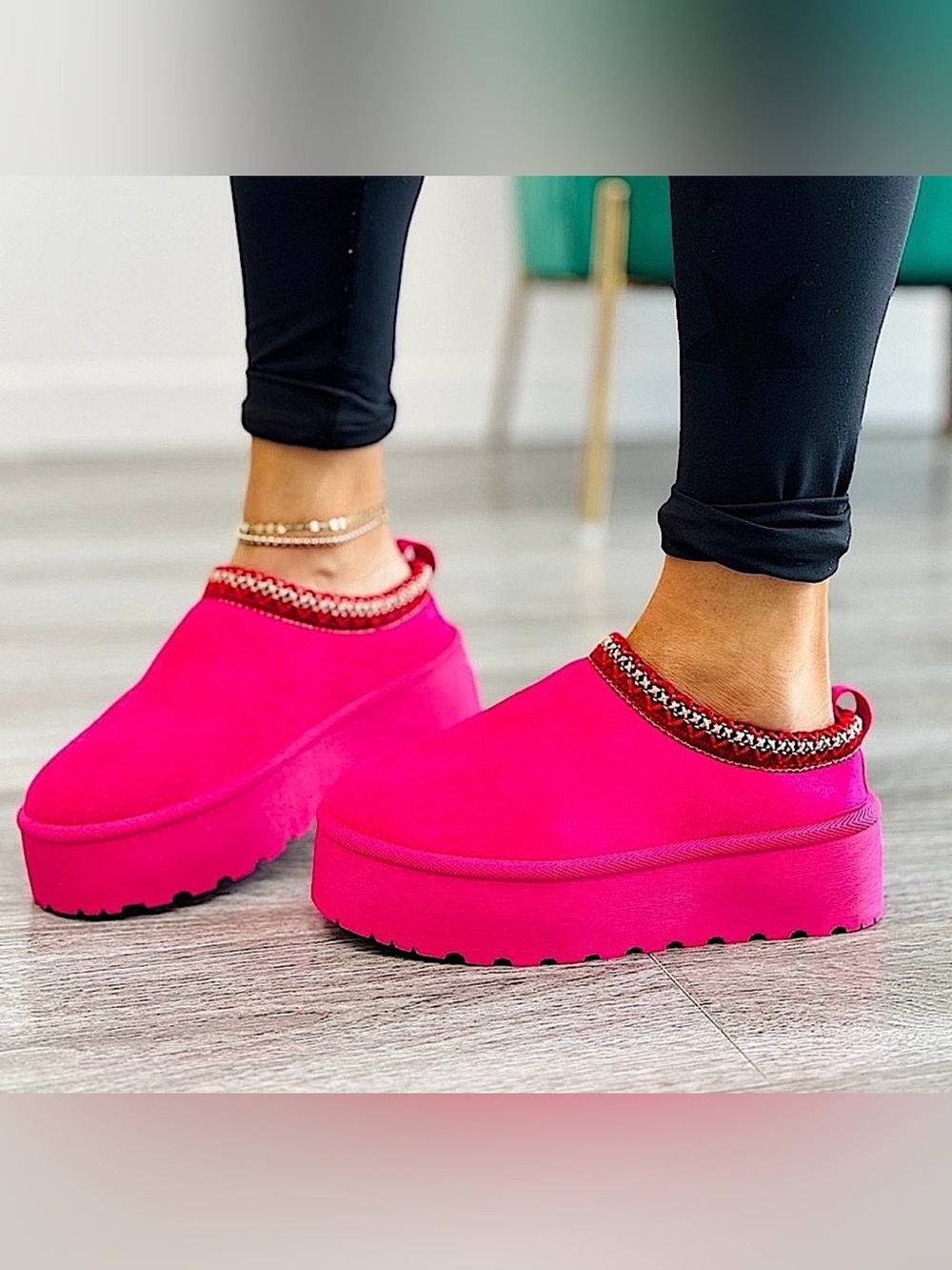 🎉SALE🎉 🆕🩷DAZZLE: FUCHSIA D•U•P•E Slipper Platform Slides SIZE 6 9